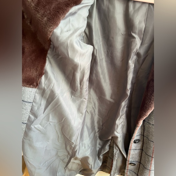 ANTHROPOLOGIE- FRENCHMAUVE Eva Faux Fur Trimmed Coat - Picture 12 of 13